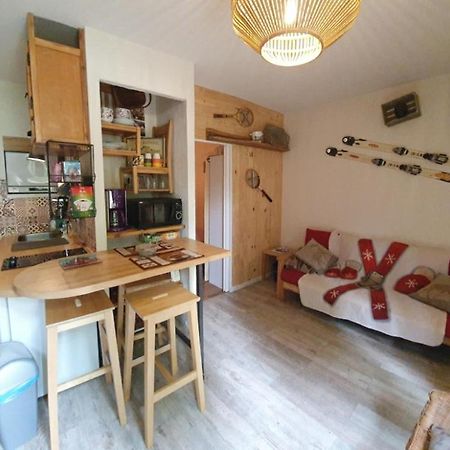T2 Centre Avec Jardinet Apartman Bagnères-de-Luchon Kültér fotó