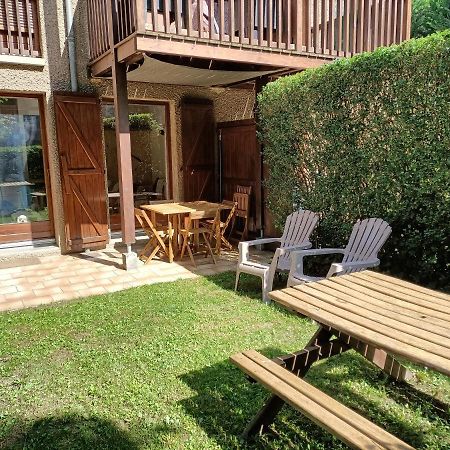 T2 Centre Avec Jardinet Apartman Bagnères-de-Luchon Kültér fotó
